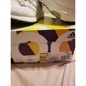 🎉SOLD 🎉 Ultra boost white